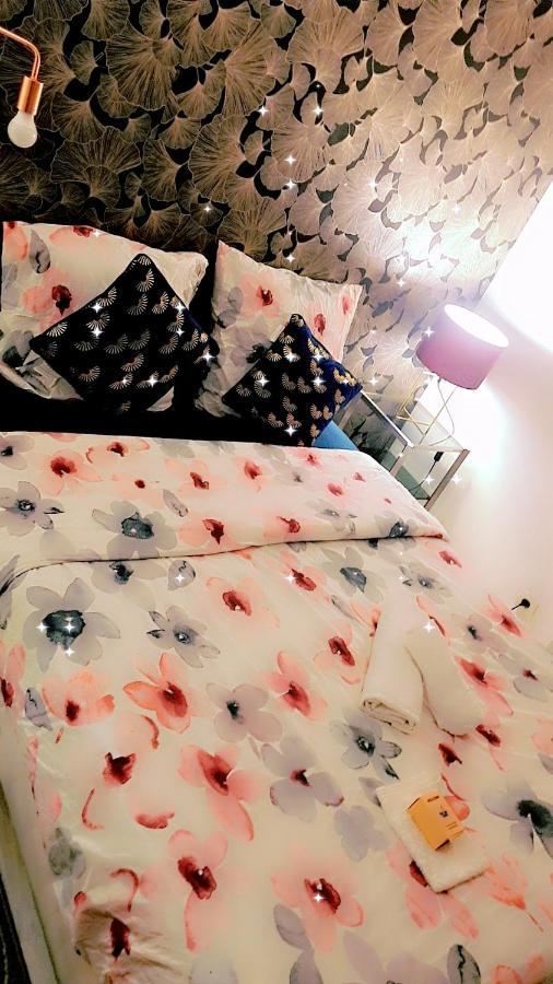 Cosy Sm Lägenhet Bois-Colombes Exteriör bild