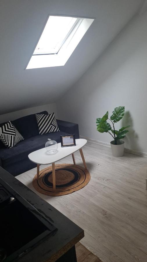 Cosy Sm Lägenhet Bois-Colombes Exteriör bild